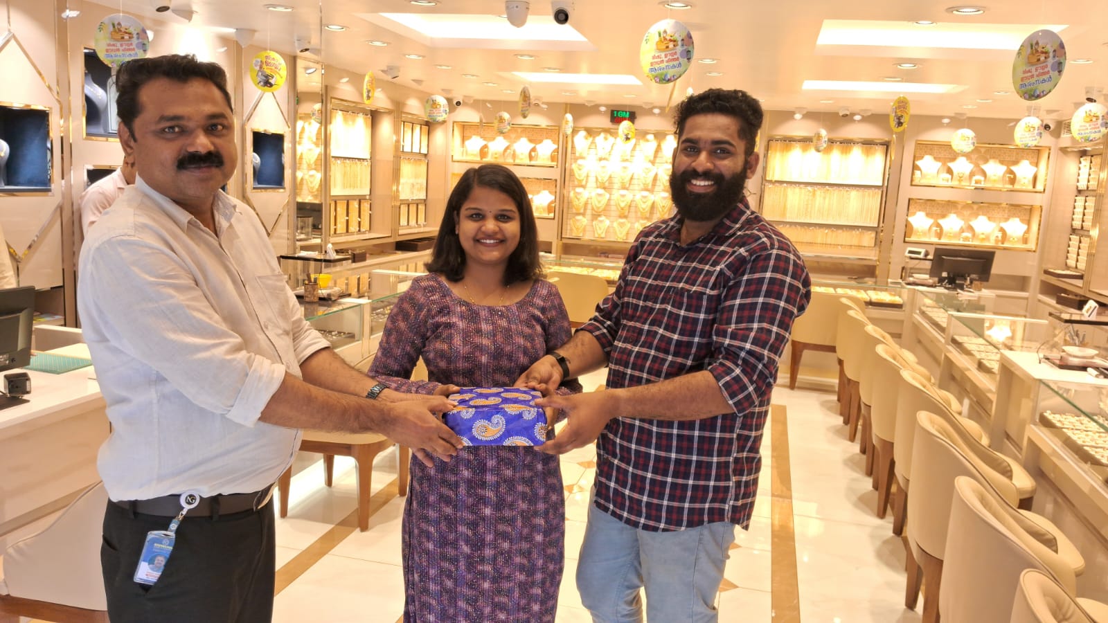 Navarathna Gold and Diamonds Jewellery