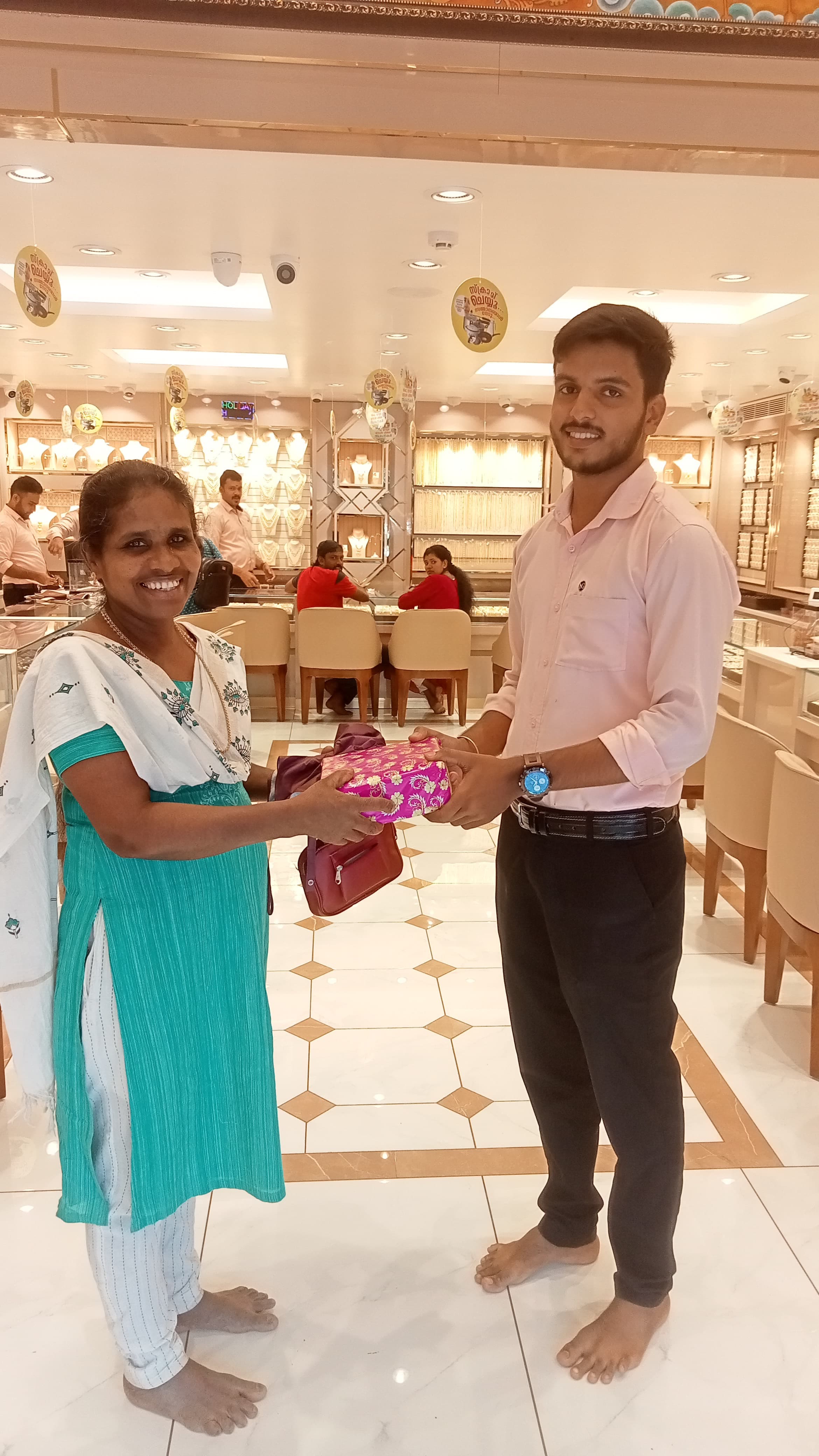 Navarathna Gold and Diamonds Jewellery