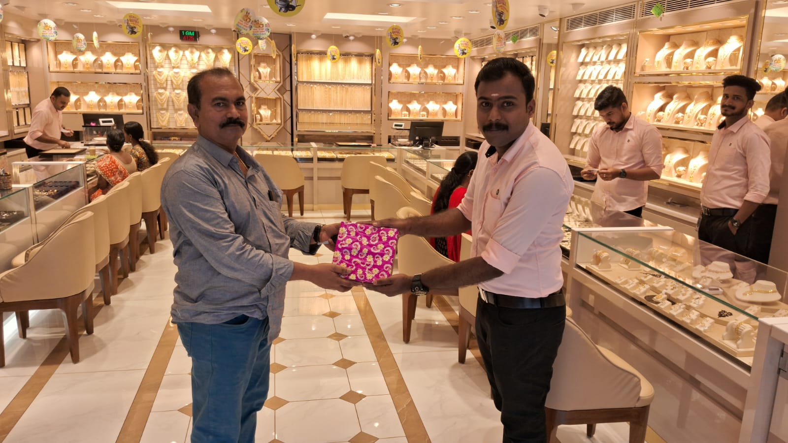 Navarathna Gold and Diamonds Jewellery