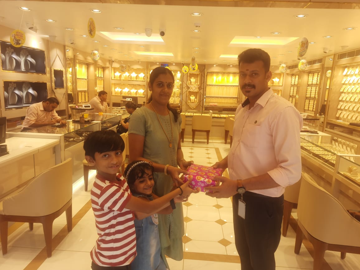 Navarathna Gold and Diamonds Jewellery