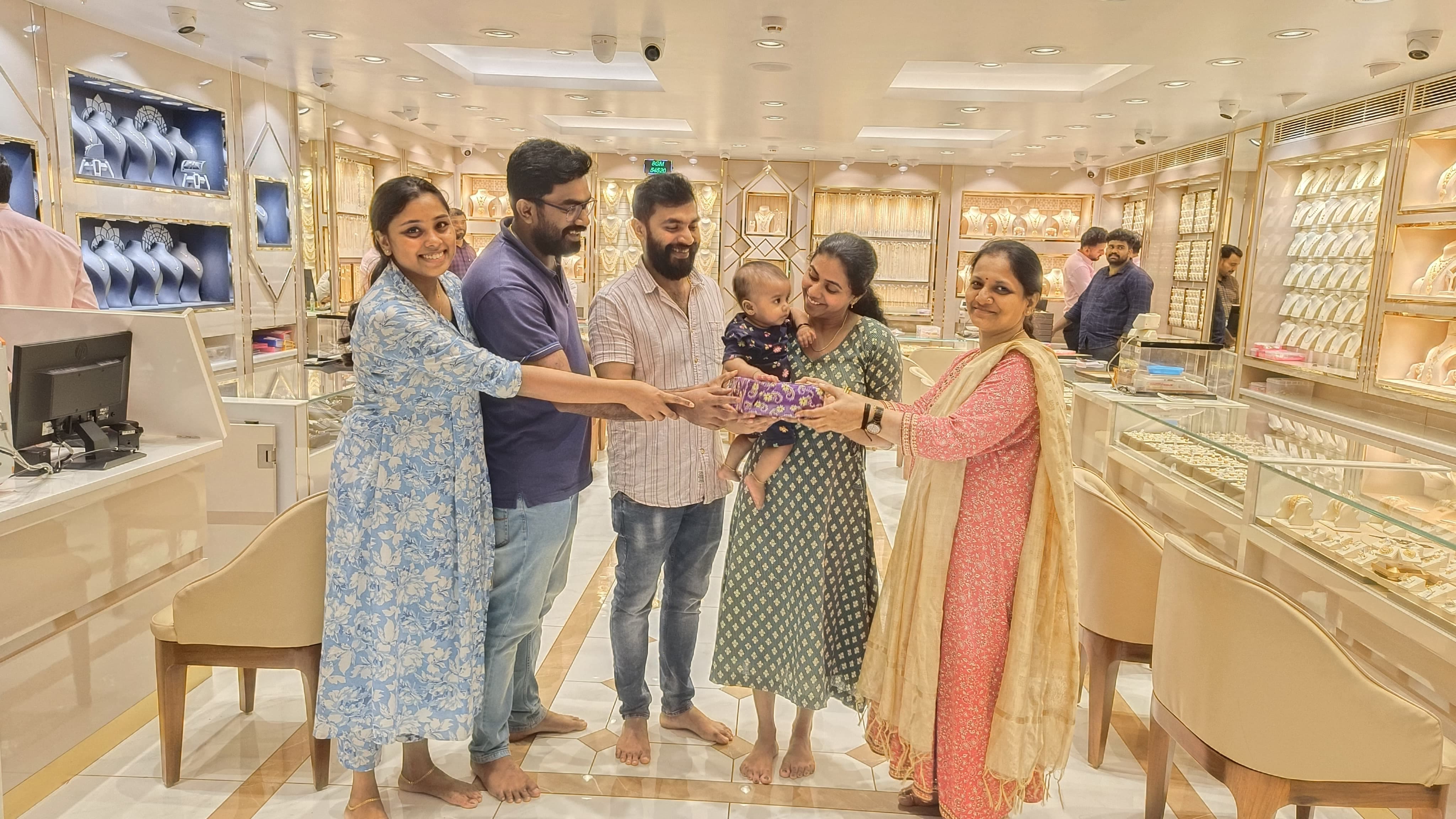 Navarathna Gold and Diamonds Jewellery