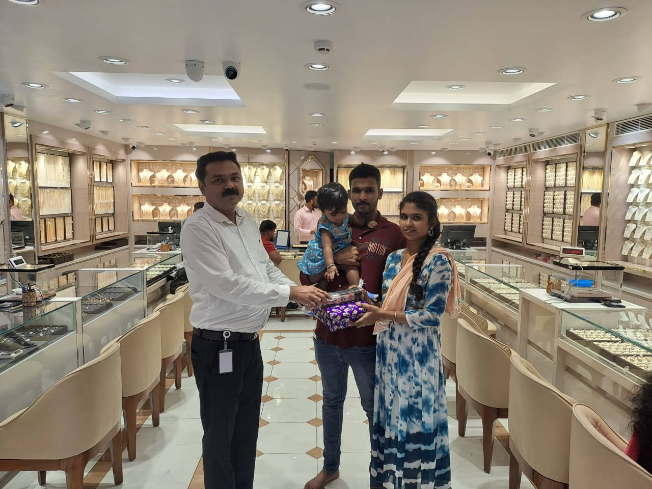 Navarathna Gold and Diamonds Jewellery