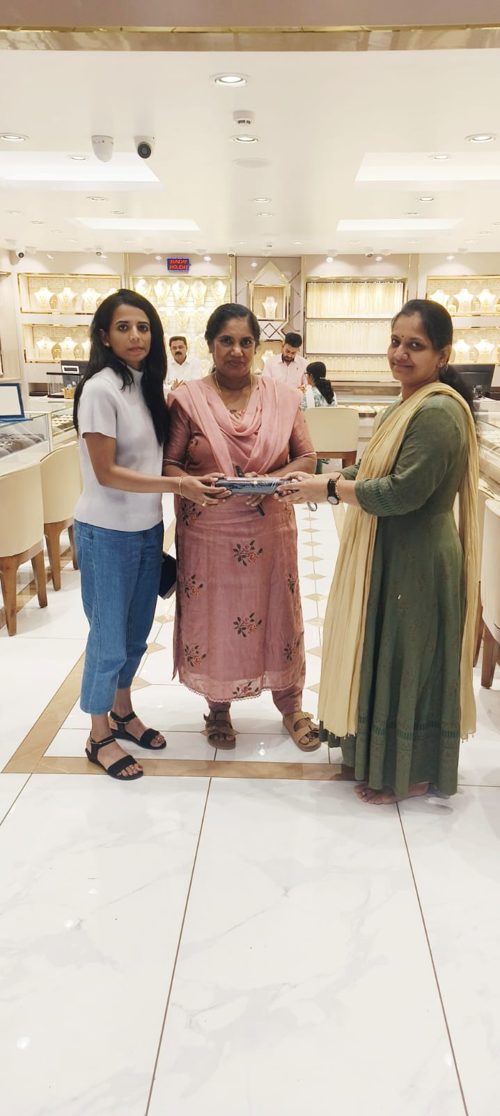 Navarathna Gold and Diamonds Jewellery